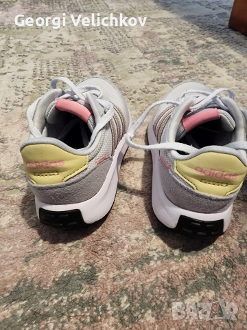 Детски маратонки adidas , снимка 3 - Детски маратонки - 52925095