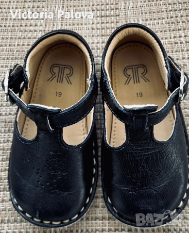 Кожени унисекс сандалки R&R, размер 19, стелка 12 см, почти нови