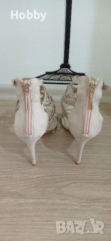 Обувки на ток Aldo, снимка 3 - Дамски обувки на ток - 50434199