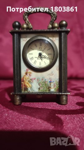 Omega рядък швейцарски миниатюрен настолен часовник месинг механичен, снимка 1