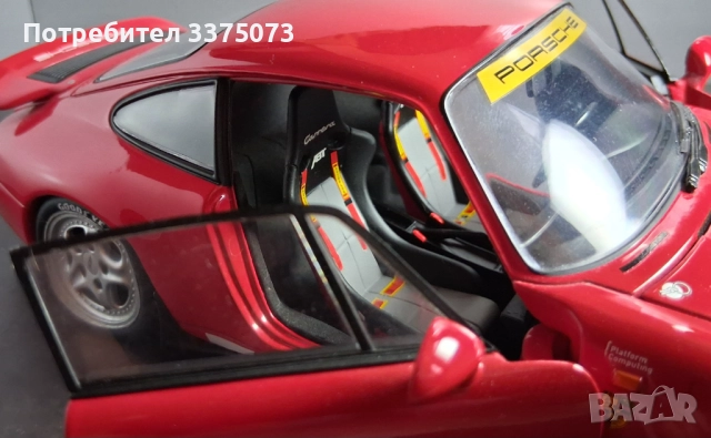 Porsche 911 Carrera RS 993 1/18 UT model , снимка 9 - Колекции - 52499568