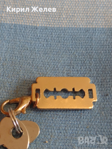 Две ключета за дипломатическо куфарче с ключодържател за КОЛЕКЦИЯ ДЕКОРАЦИЯ 44031, снимка 3 - Колекции - 44790816