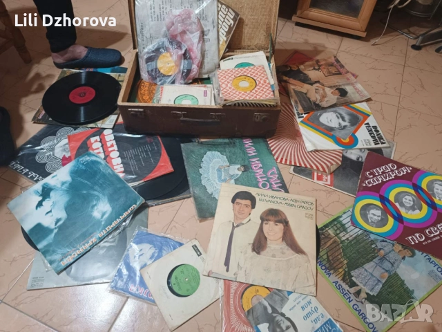 Стари грамофонни плочи