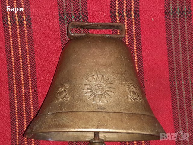 Антична швейцарска  камбана за крава , снимка 11 - Антикварни и старинни предмети - 37295925