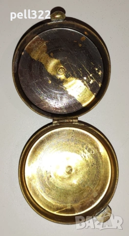 Нацистки кутийки за компас или ръчен часовник, месинг ВСВ, снимка 10 - Антикварни и старинни предмети - 48559610