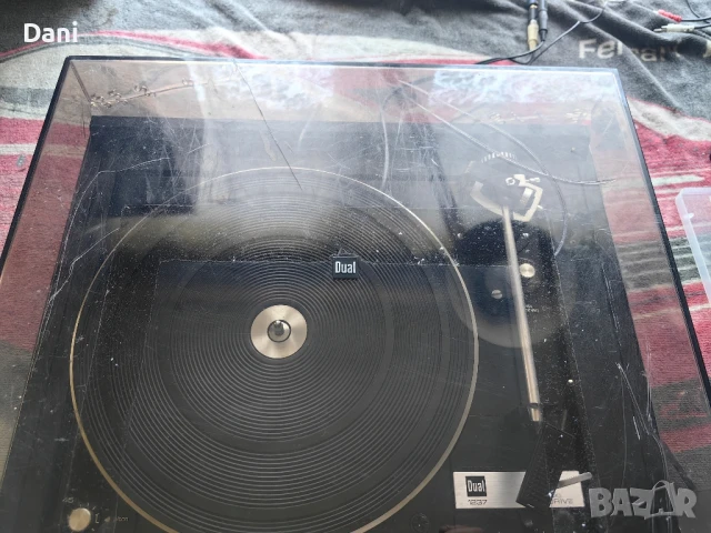 Грамофон Dual CS 1237, снимка 4 - Грамофони - 51317534