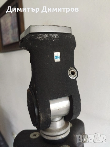 Статив SL 67 Slik , снимка 7 - Чанти, стативи, аксесоари - 54262189