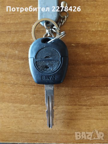 Оригинален ключ за Нисан, снимка 2 - Части - 30438701