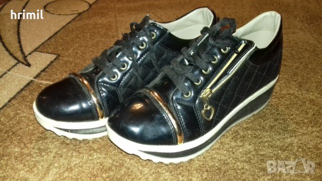 Дамски обувки с висока подметка черни, снимка 2 - Маратонки - 42850060