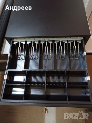 Касово чекмедже /сейф/ за банкноти 41см х 41см, снимка 3 - Оборудване за магазин - 30083648