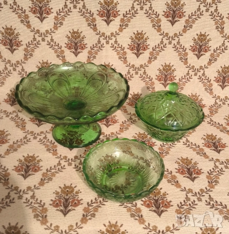 Лот стари стъклени предмети , снимка 2 - Антикварни и старинни предмети - 54182577