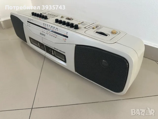 SONY CFS-305S boombox , снимка 4 - Радиокасетофони, транзистори - 56436555