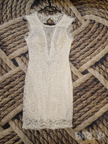 Дантелена рокля, снимка 2 - Рокли - 54210029