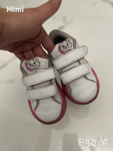 Adidas bubble детски маратонки , снимка 8 - Детски маратонки - 51798640
