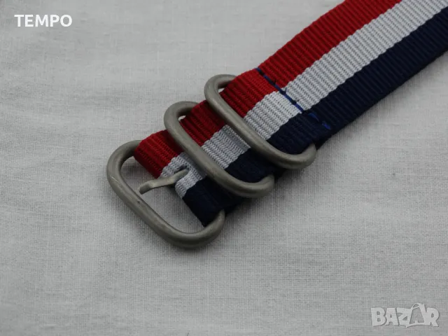 КАИШКА ZULU- ЧЕРВЕН / БЯЛ / СИН -20мм + ПОДАРЪК, снимка 14 - Каишки за часовници - 48202618