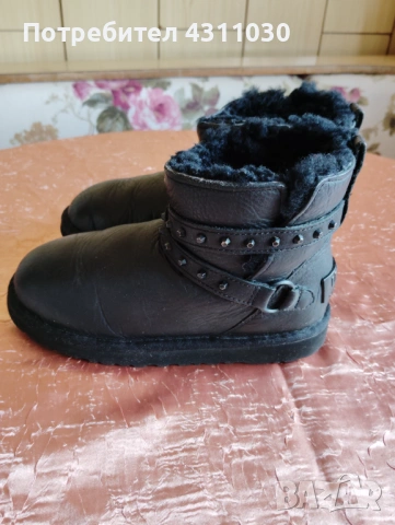 Детски топли ботички UGG за момиче естествена кожа