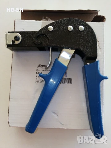 Клещи за метални дюбели за гипсокартон нови