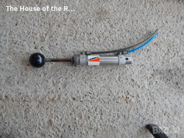 пневматичен цилиндър