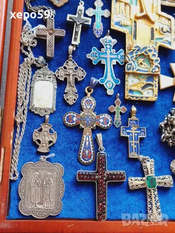 Стар сребърен ръчно кован кръст с инкрустирани гранати,сребро 925, снимка 13 - Колиета, медальони, синджири - 56195350