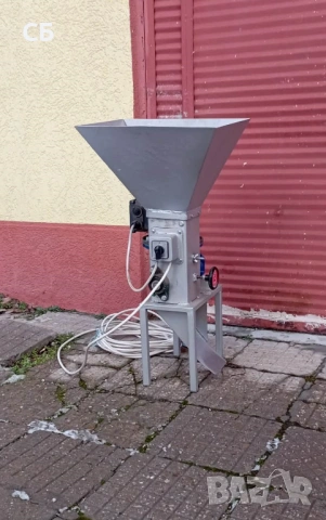 Машина за чупене на орехи, лешници, кайсиеви ядки, бадеми на трифазен ток, снимка 5 - Градинска техника - 53106674