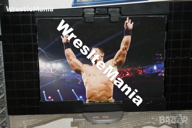 Рядка Кеч Сцена WWE ELECTRONIC ULTIMATE ENTRANCE STAGE PLAYSET MATTEL RAW AND SMACKDOWN, снимка 4 - Колекции - 51854839
