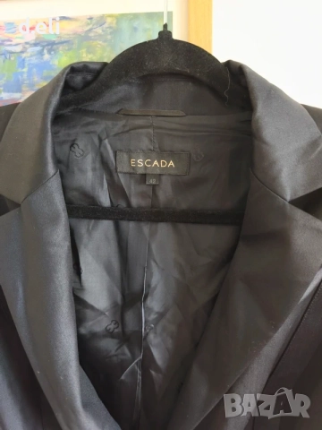 ESCADA Original Size M Вълна, Коприна. Страхотно сако, снимка 2 - Сака - 52429063