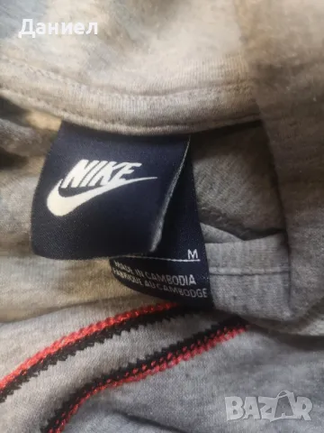 Суичър Nike , снимка 4 - Спортни дрехи, екипи - 48459316