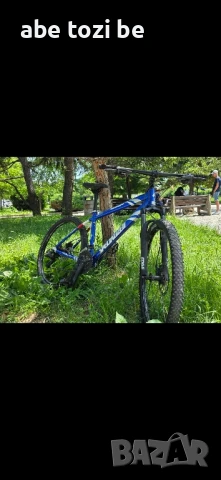 Алумиев велосипед Specialized Rockhopper sram 3x8 shifters хидравшочни спирачки avid, гуми schwalbe