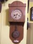 Много стар немски стенен часовник работещ