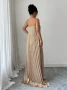 Дълга Уникална Рокля в Пясъчно Светло Злато Солей с Метален Златен Елемент, снимка 3