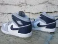 Детски маратонки Nike Air Jordan 1 Mid , снимка 4
