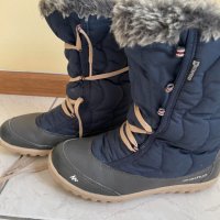 Ботуши Декатлон, Дамски непромукаеми, за преходи в сняг- изключително запазени, носени много малко в, снимка 2 - Дамски ботуши - 35375973