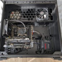 InWin Геймърски Къстъм Компютър, снимка 5 - Геймърски - 39091879