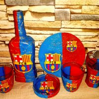 Подарък за фен на FCB (Барселона)- Ръчно декорирана бутилка, снимка 3 - Подаръци за мъже - 39943215