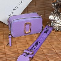 Стилна дамска чанта в лилаво , снимка 1 - Чанти - 38237714
