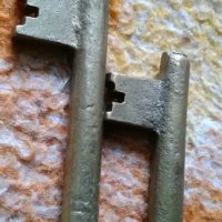 Стари бронзови ключове - 6647, снимка 8 - Други ценни предмети - 27264622