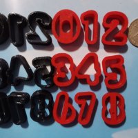 1.8 см цифри числа пластмасови резци форми за фондан тесто украса декор торта , снимка 1 - Форми - 30375585