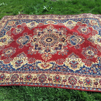 Персийски килим много запазен , снимка 2 - Килими - 44926320