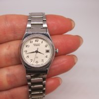 Дамски ретро часовник Orient Quartz K17740-00 CA, снимка 2 - Дамски - 44402359