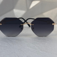 Valentino дамски слънчеви очила Осмоъгълник с верижка синджир, снимка 6 - Слънчеви и диоптрични очила - 44701759