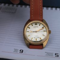 СССР часовник ''Восток'' 17 камъка , снимка 2 - Антикварни и старинни предмети - 40350195