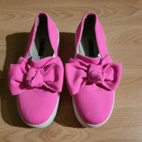 Цикламени обувки, снимка 1 - Дамски ежедневни обувки - 29235849