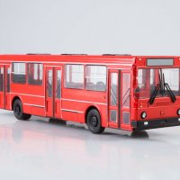 ЛиАЗ 5256 градски автобус - мащаб 1:43 на Наши Автобуси моделът е нов в блистер, снимка 1 - Колекции - 31947537
