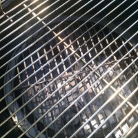 Барбекюто WEBER класическо готвене на дървени въглища  Благодарение на иновативната въздушна клапа  , снимка 8 - Барбекюта - 42362877