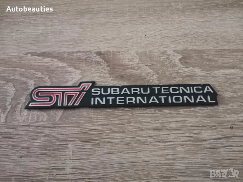 Subaru STI емблема черно с червено, снимка 1
