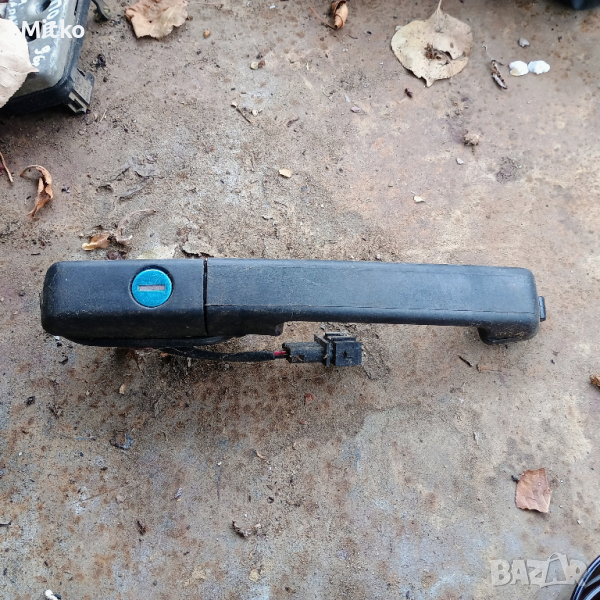 Дръжка Външна Предна Дясна С Кабел За Фолксваген Пасат Б3 1991г / VW Passat B3 1991y, снимка 1