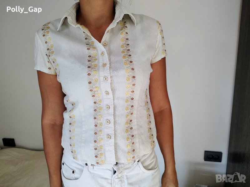 Дамска риза кремава с класическа бродерия, снимка 1