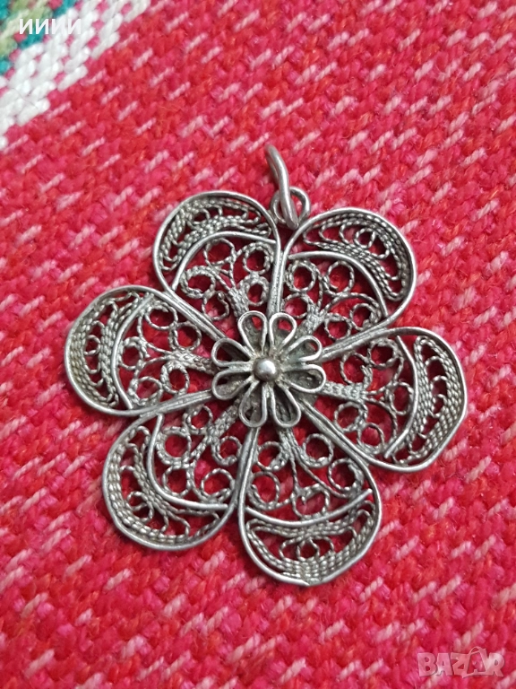 Сребърен медальон филигран цвете, снимка 1