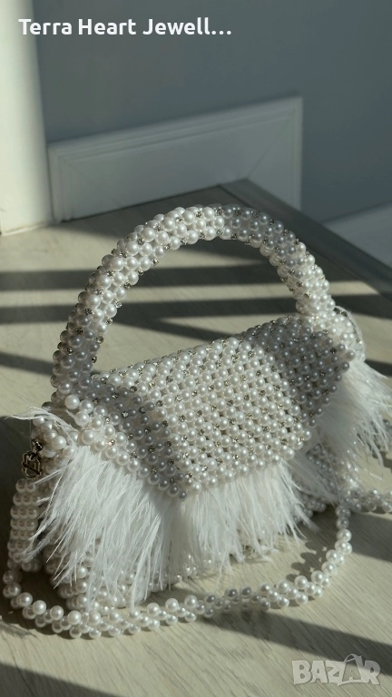 Дамска манта от перли кристали и щраусови пера, снимка 1