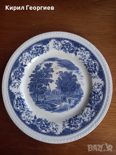 Красива порцеланова чиния с орнаменти , снимка 1